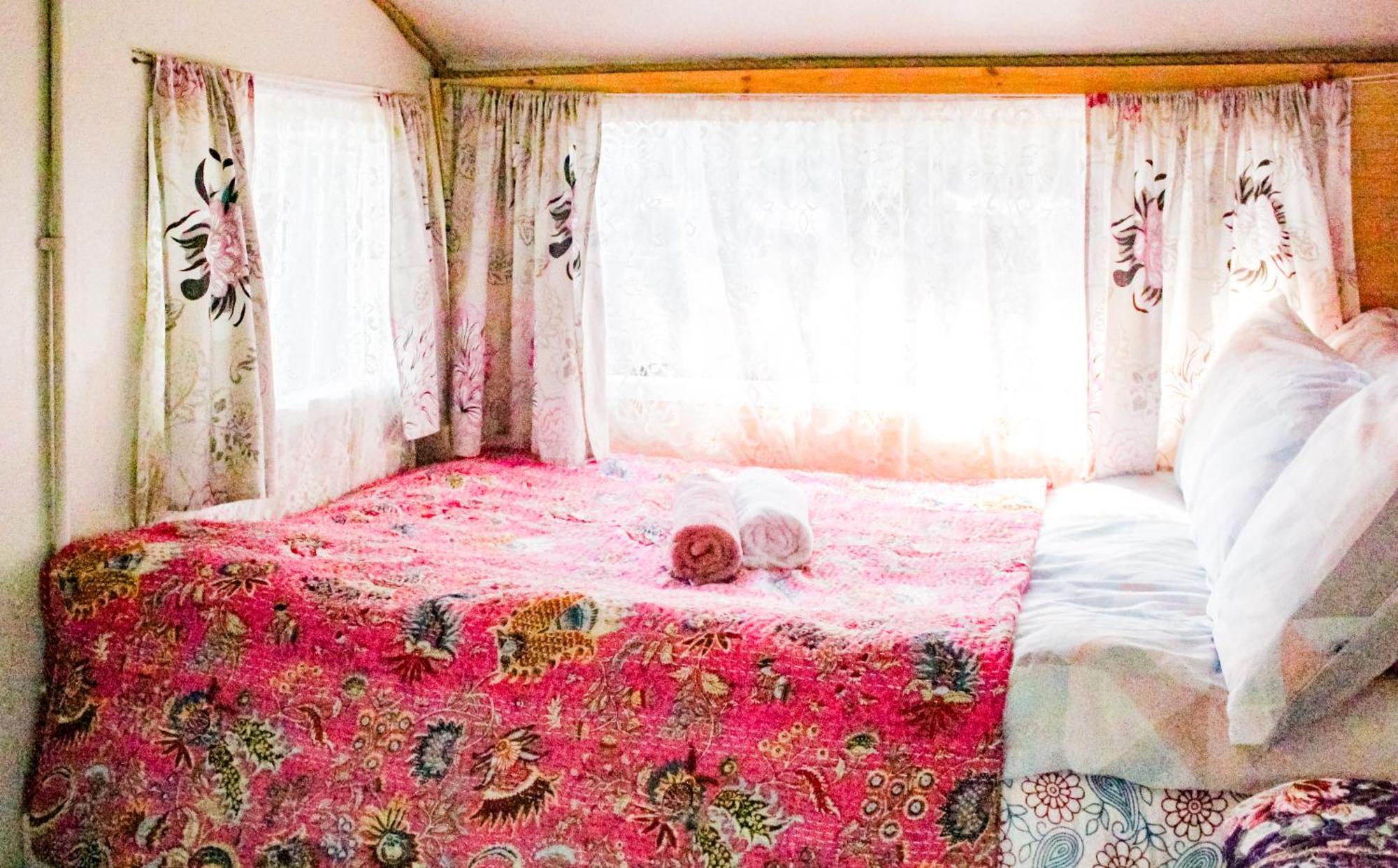 فندق Retro Caravans At Valentia Island Escape Chapeltown المظهر الخارجي الصورة
